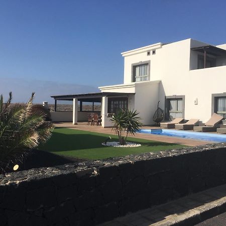 Luxury 3Bed Villa With Heated Private Pool, Full Sky And Free Wifi Playa Blanca  Exterior photo
