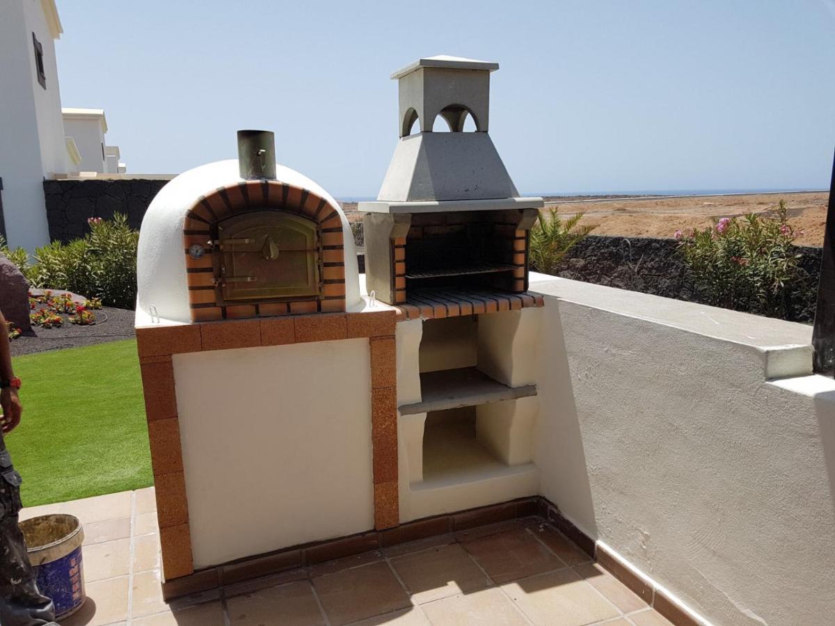 Luxury 3Bed Villa With Heated Private Pool, Full Sky And Free Wifi Playa Blanca  Exterior photo